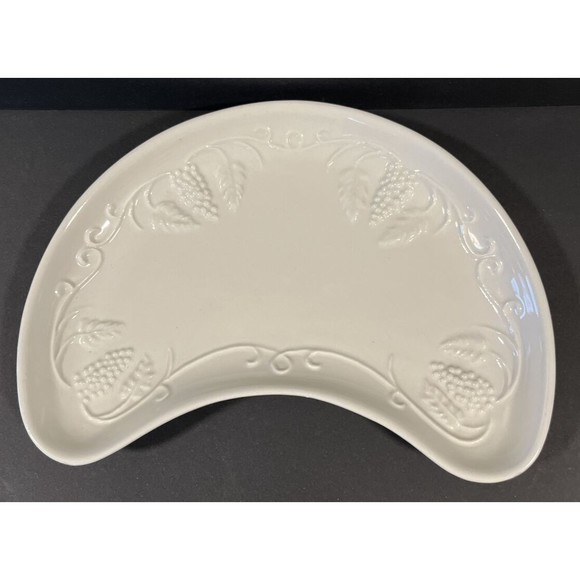 5 Red Cliff Grape Side Salad Crescent Bone Dishes Plates - Picture 4 of 7